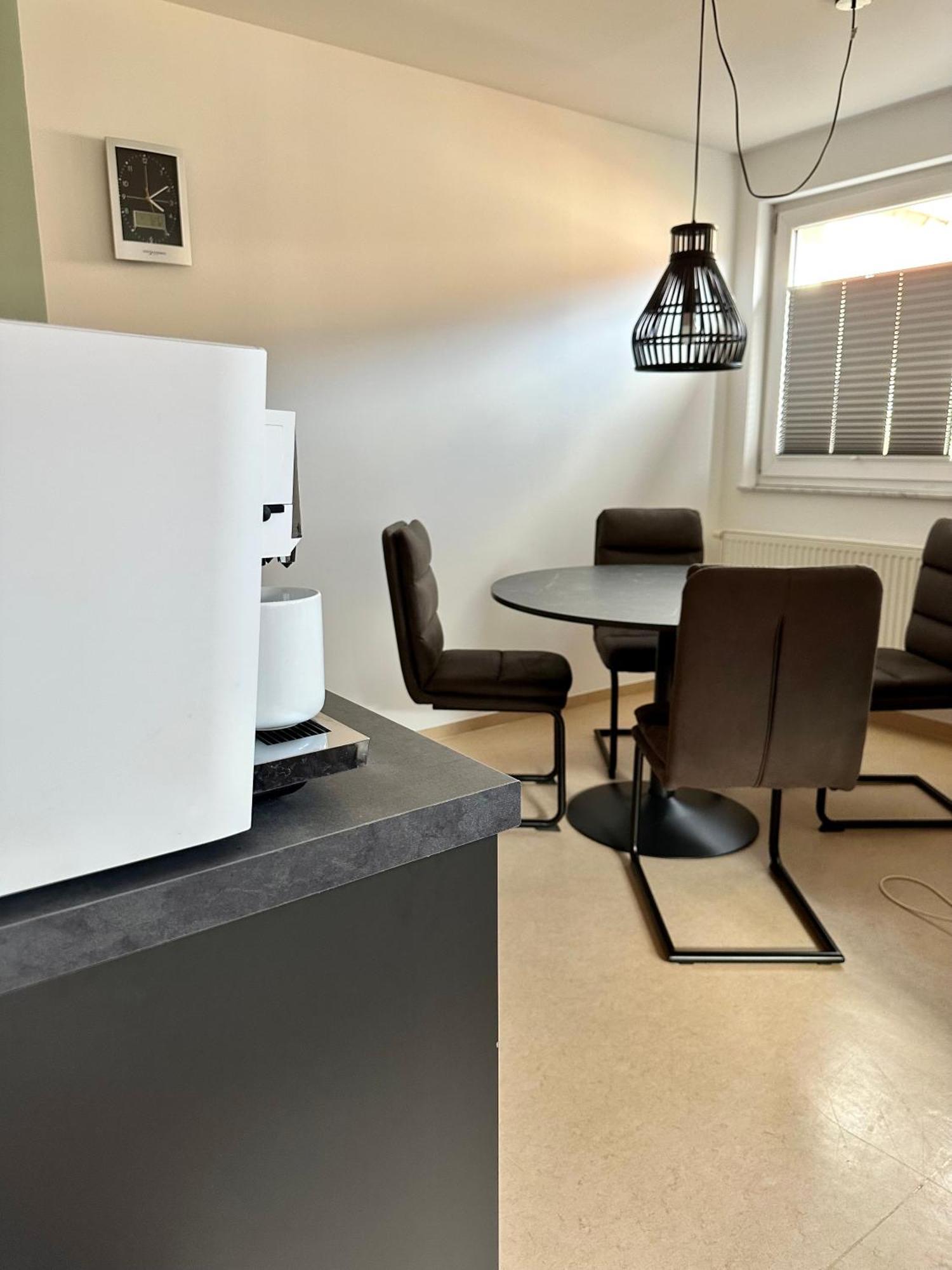 Gaeste-Appartement-Kirsammer Eningen unter Achalm ภายนอก รูปภาพ