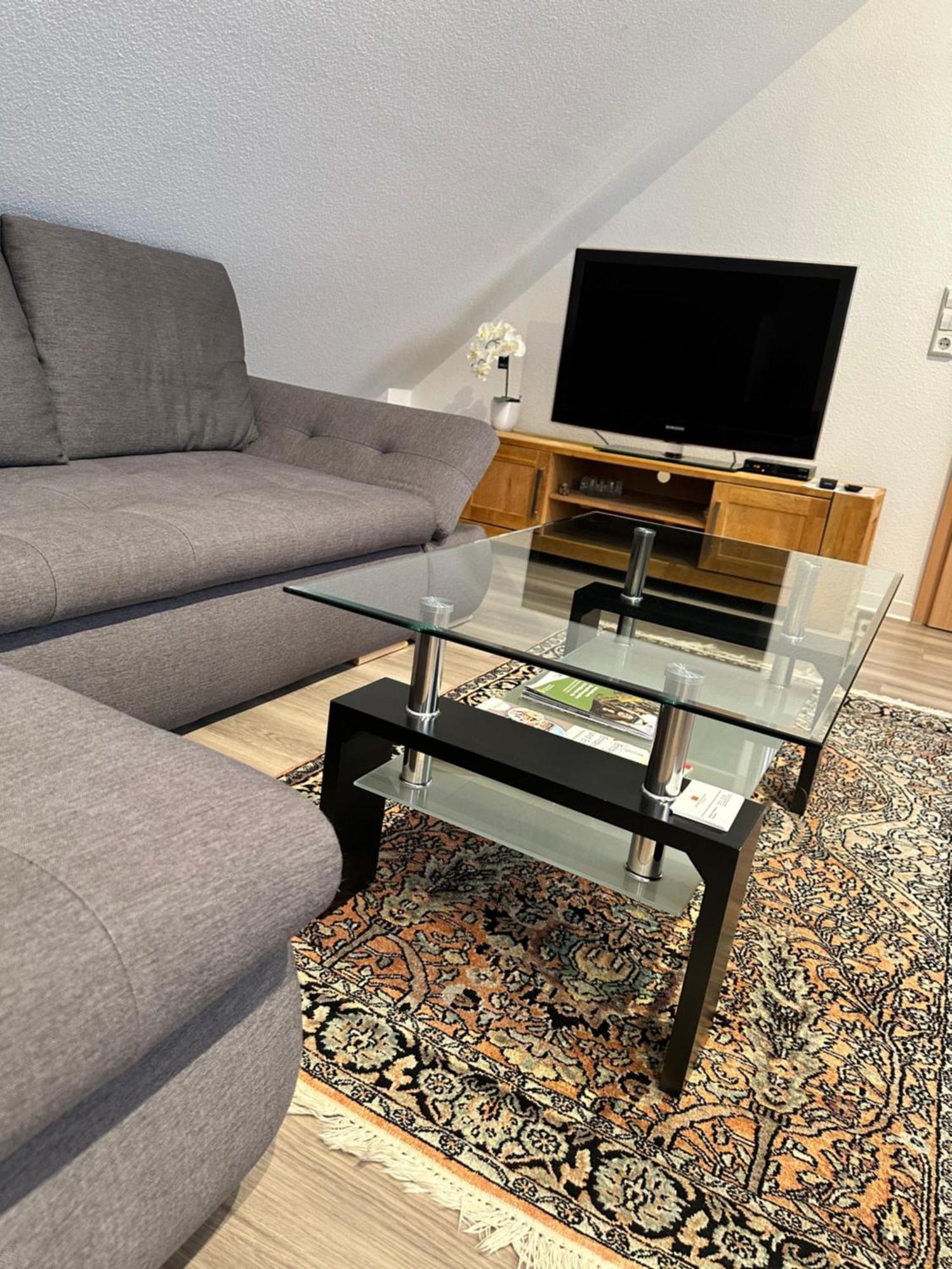 Gaeste-Appartement-Kirsammer Eningen unter Achalm ภายนอก รูปภาพ