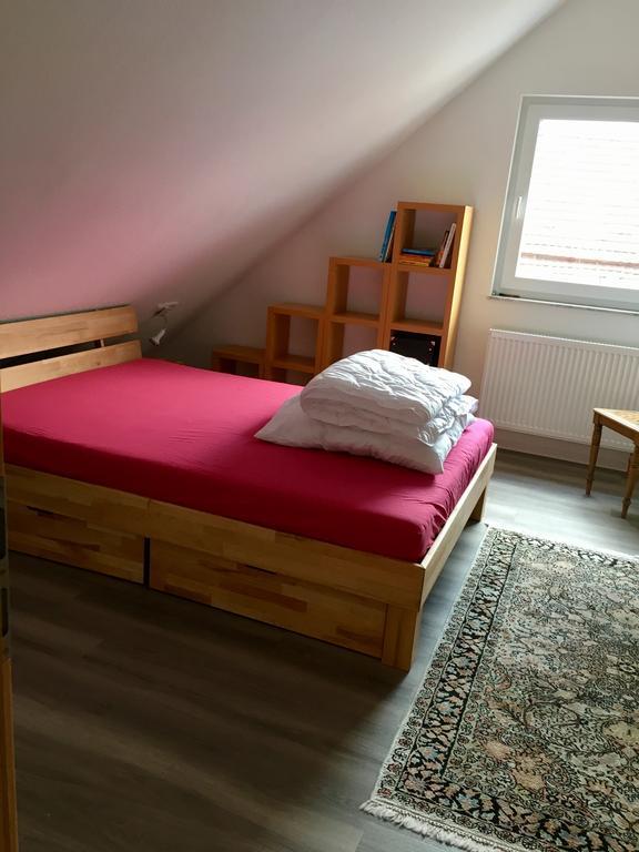 Gaeste-Appartement-Kirsammer Eningen unter Achalm ภายนอก รูปภาพ